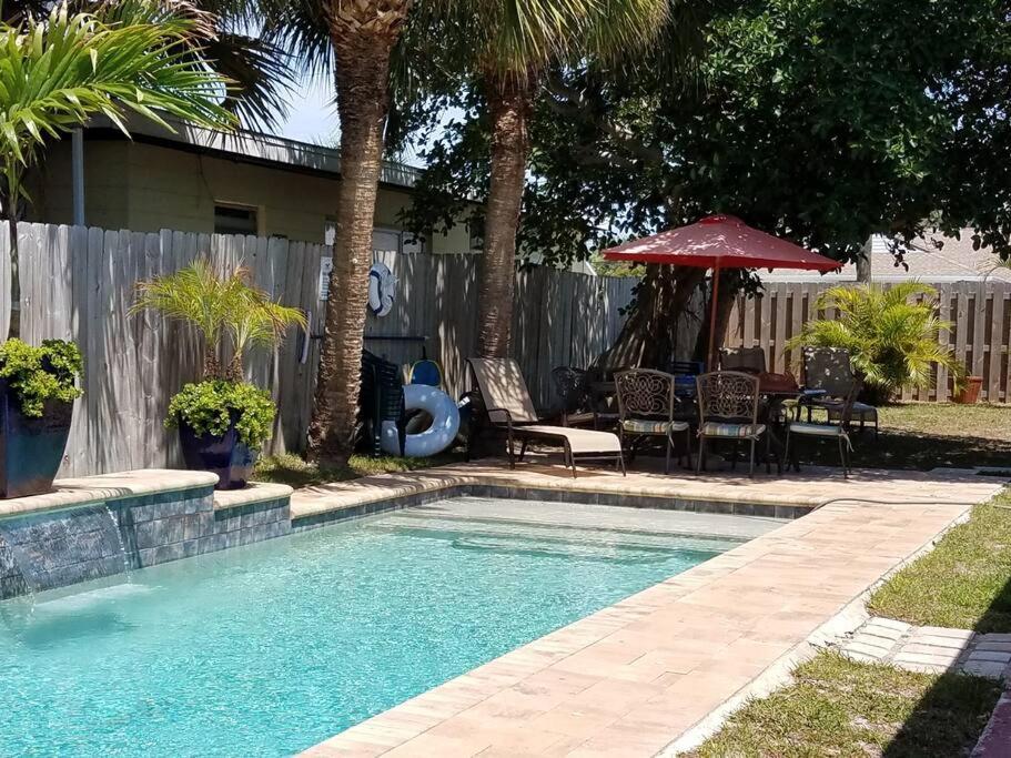 Hawaiian Cottage - Heated Pool Walk To The Beach Cocoa Beach Extérieur photo